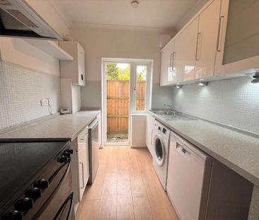 2 bedroom flat to rent - Photo 4