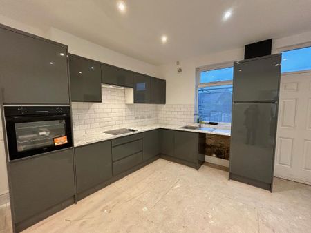 2 bedroom terraced house to rent - Photo 3