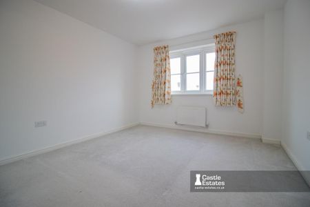 4 bedroom detached house to rent - Photo 3