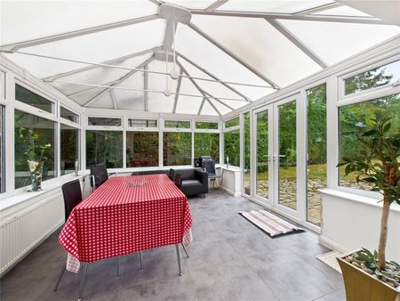 Gotsfield Close, Acton, Sudbury, Suffolk, CO10 0AS - Photo 3