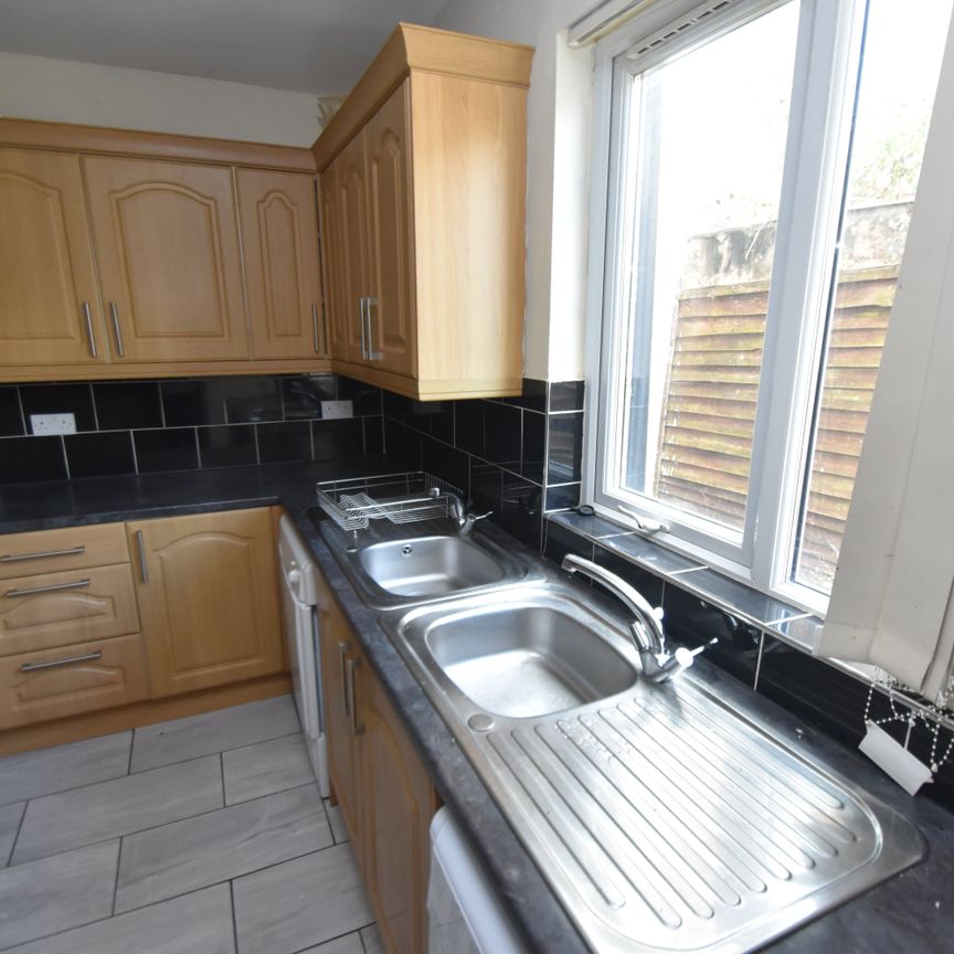 8 bed house to rent in Harriet Street, CATHAYS, CF24 - Photo 1