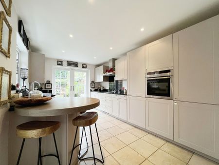 2 bed cottage to rent in Parsonage Lane, SL2 - Photo 3