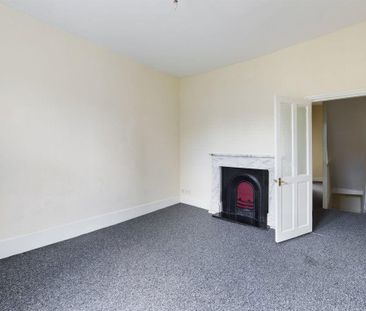 2 bedroom maisonette to rent - Photo 1