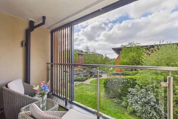 2 bedroom flat to rent - Photo 1