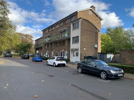 3 Bed Maisonette, Leybridge Court, SE12 - Photo 4