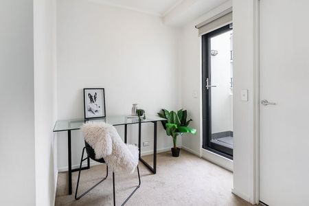 Live the Loft Lifestyle in the heart of Alexandria - Photo 4