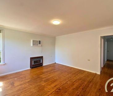 3 Bedroom Home&comma; Located in Penrith&excl; - Photo 4