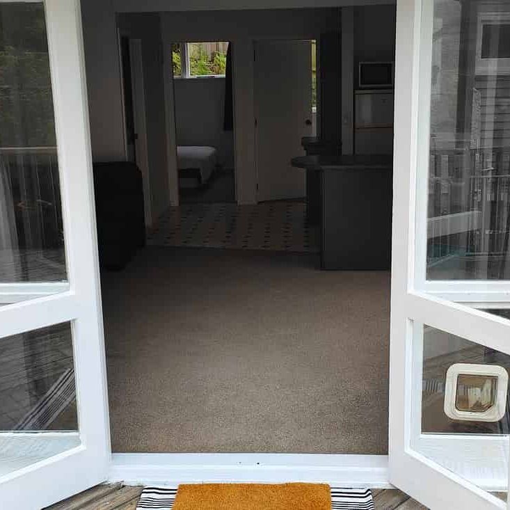 Mt Victoria views and privacy from your sunny deck - Photo 1