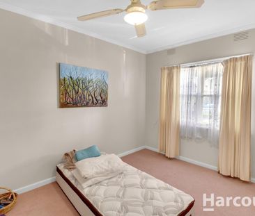 Well Maintained 2 Bedroom Unit - Photo 3