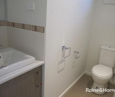 Quality 3 bedroom home in Great Cental Location! - Photo 6
