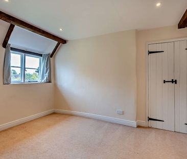 3 bedroom terraced house to rent - Photo 4