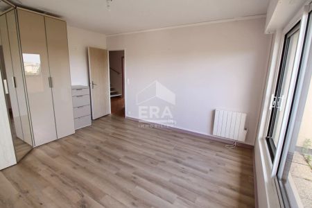 A LOUER - CAEN Saints Pères - Duplex dernier étage 117.32 m2 - Photo 5