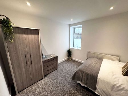 A Marvelous Houseshare for Rent in Brighton Room 5 - Photo 4