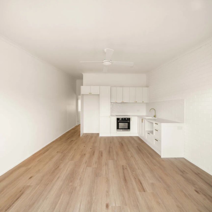 5/7 McNaughton Street, - Photo 1