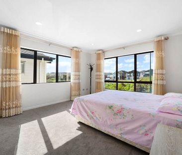 🏡 Modern Comfort in the Heart of Flat Bush - Photo 4