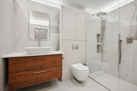 4 bedroom house in London - Photo 5