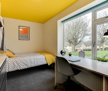 6 bedroom house to rent - Photo 1