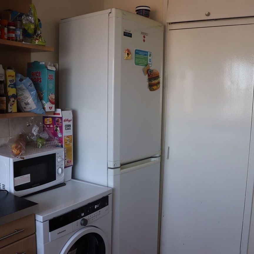 2 Bed Flat, Ashington House, E1 - Photo 1