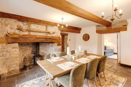 4 bedroom detached house to rent - Photo 2