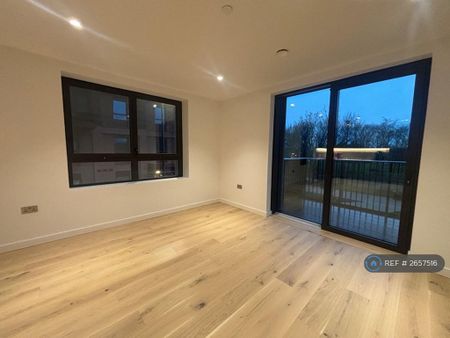 1 bedroom flat to rent - Photo 2