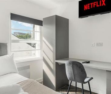 1 bedroom (within a 6-bed student cluster apartment), all en-suite ... - Photo 6