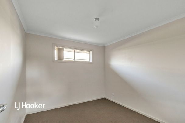 Quiet & Convenient Location Living! - Photo 1