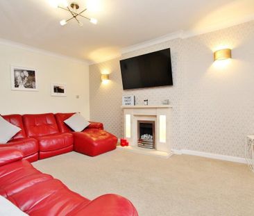 4 bedroom detached house to rent - Photo 1