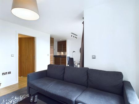 2 bedroom apartment to rent - Photo 4