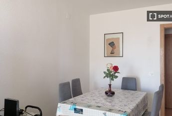 valencia, Valencian Community 46980