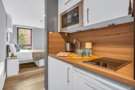 1 bedroom private hall to rent - Photo 5