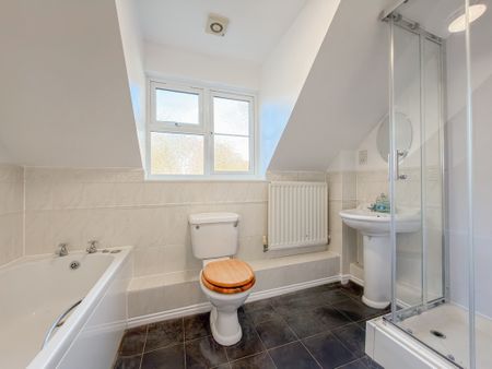 Branksome, Poole - Photo 5