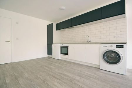 Studio to rent - Photo 5