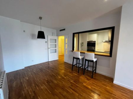 Piso de alquiler en Juan Carlos I - Photo 3