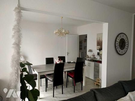 Spacieux T3 de 79m² proche centre-ville et écoles - Photo 2