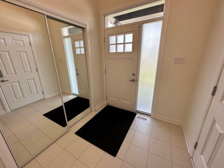 For Lease - 588 LILITH Street, Barrhaven, Ontario - Photo 5