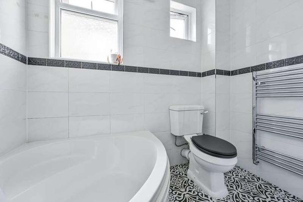 Plum Lane, Plumstead, SE18 - Photo 1
