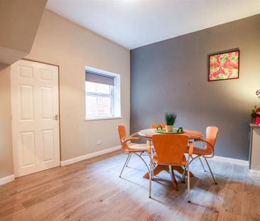 4 bedroom house to rent - Photo 2