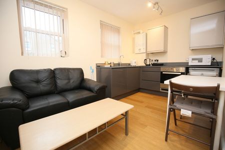 1 Bed Flat, Queen Victoria Road, CV1 - Photo 4