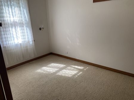 Three bedroom home nestled amongst the bushland - Photo 5