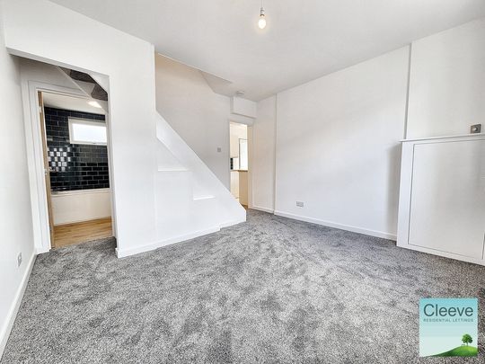 2 bed end of terrace house to rent in Hungerford Street, Cheltenham, GL50 - Photo 1