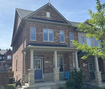 For Lease - 5 Henry Bauer Avenue, Markham, Ontario - Photo 2