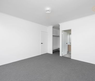 Great Size Family Home with Theatre Room @ $750 Per Week - Photo 3