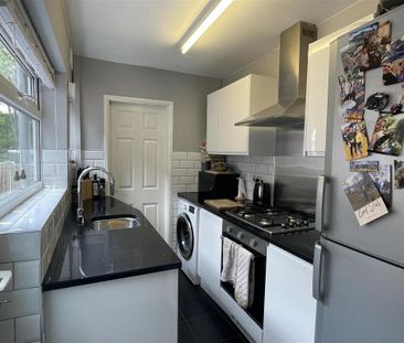 3 bedroom terraced house to rent - Photo 1