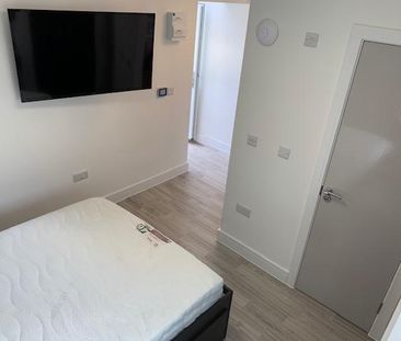 Studio to rent - Photo 6
