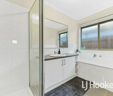 Three Bedder In The Edenbrook Estate! - Photo 2