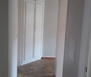 Großzügige Wohnung mit Parkett und Balkon und Einbauküche in ruhiger Wohnlage von Hastedt - Photo 4