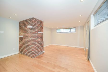 For Lease - 683 Conacher Drive, Toronto, Ontario - Photo 3