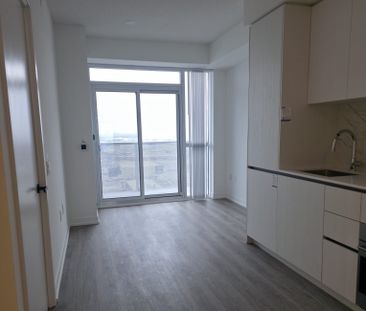 For Lease - 8 Interchange Way Unit# 2008, Vaughan, Ontario - Photo 4