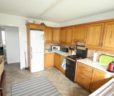 92a Carryduff Road, Lisburn, BT27 6YL - Photo 5