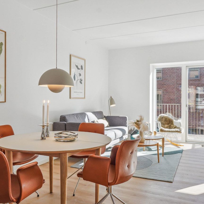 <b>Dejlig og rummelig 3-værelses med vestvendt altan </b> - Foto 1